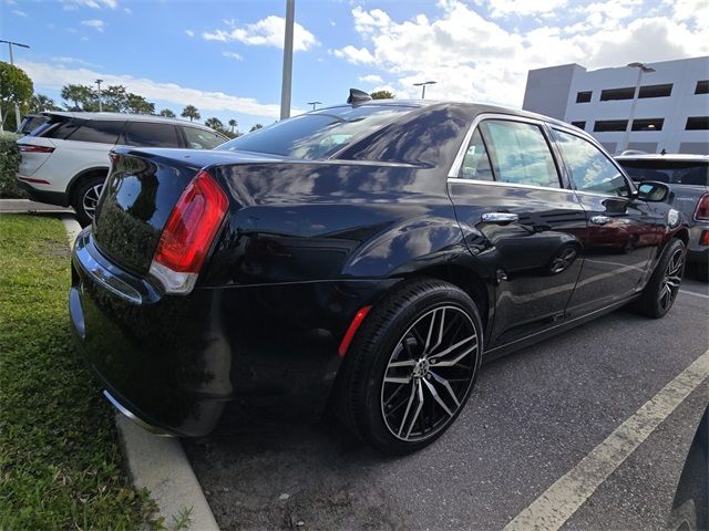 2019 Chrysler 300 Limited