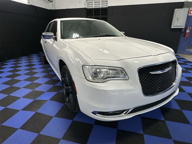 2019 Chrysler 300 Limited