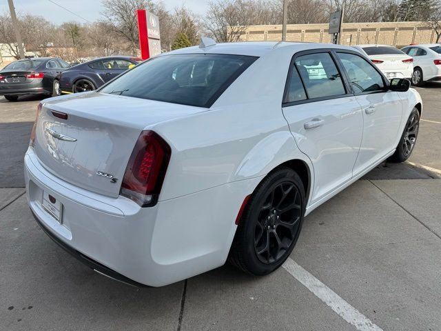 2019 Chrysler 300 300S