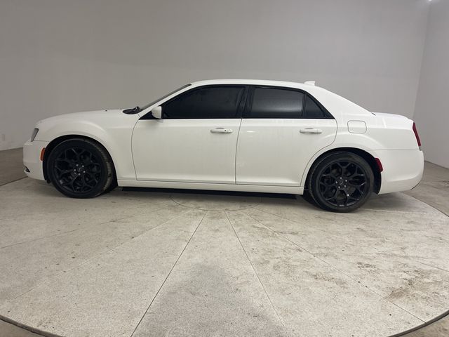 2019 Chrysler 300 300S