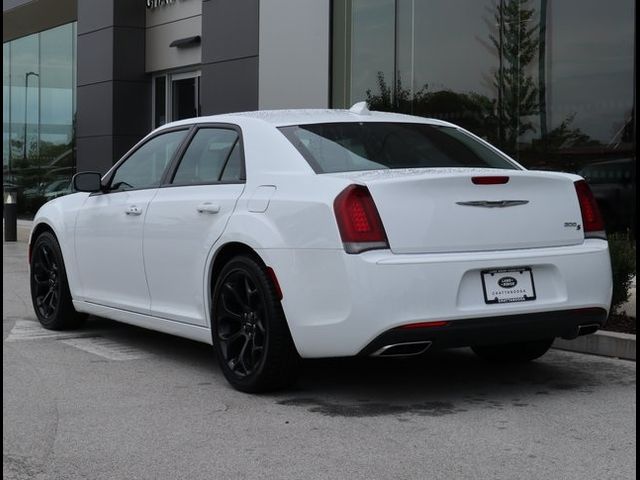 2019 Chrysler 300 300S