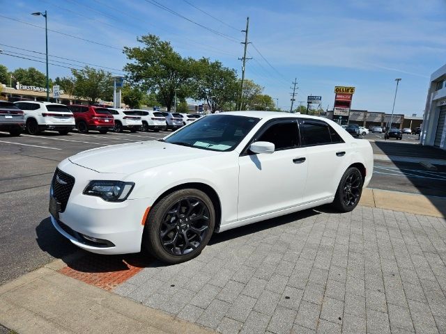 2019 Chrysler 300 300S