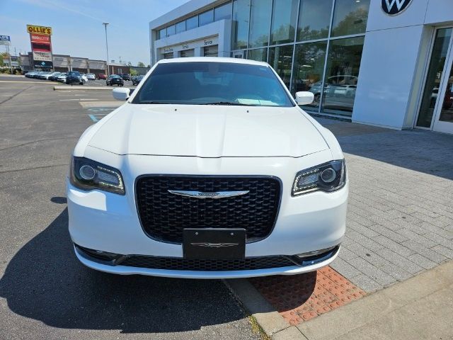 2019 Chrysler 300 300S