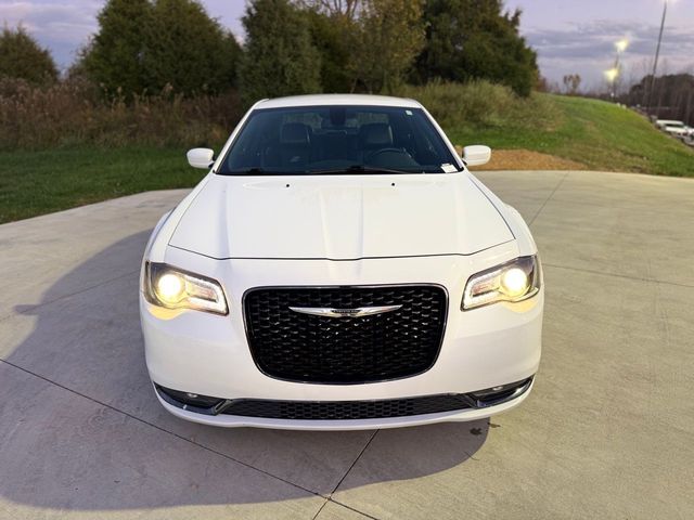 2019 Chrysler 300 300S