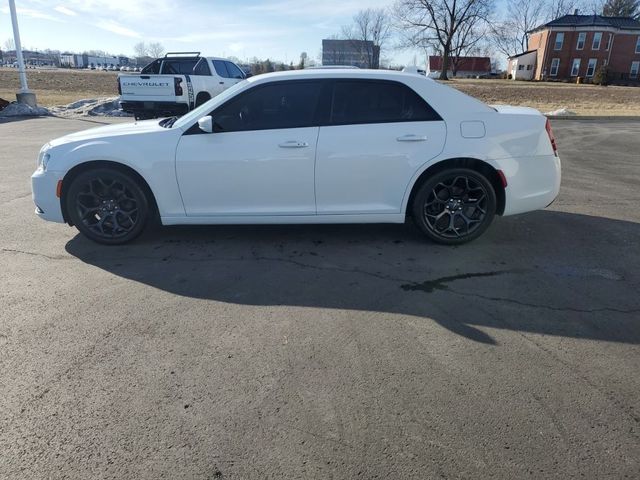 2019 Chrysler 300 300S