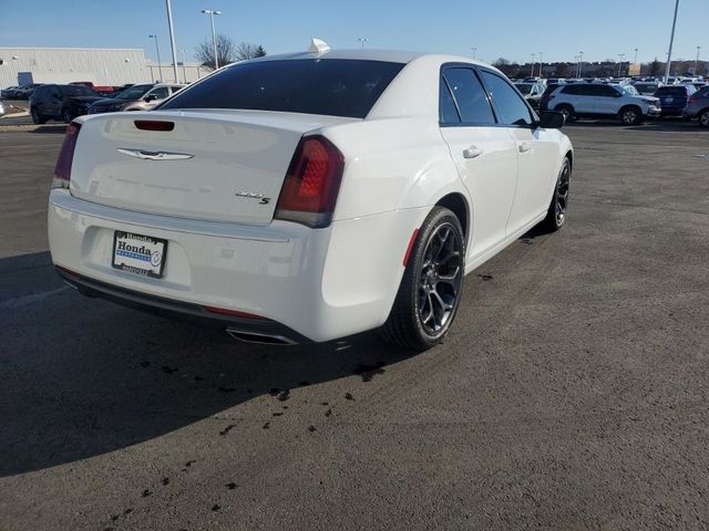 2019 Chrysler 300 300S