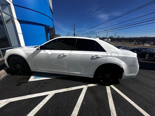 2019 Chrysler 300 300S