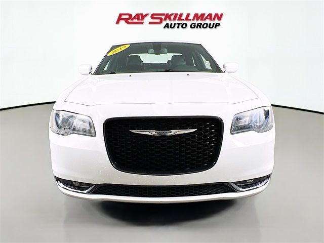 2019 Chrysler 300 300S