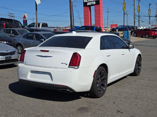 2019 Chrysler 300 300S