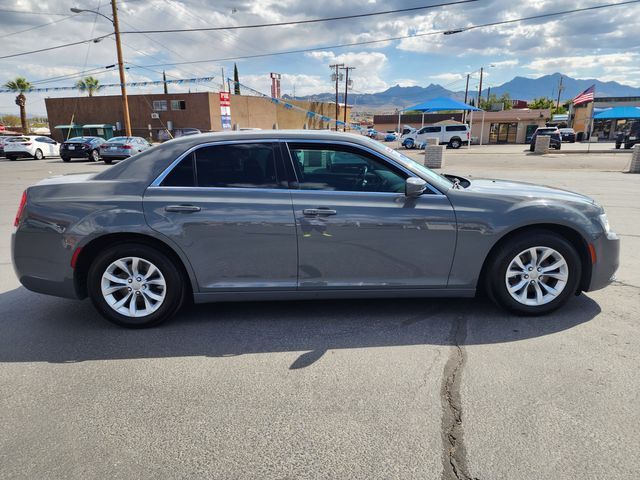 2019 Chrysler 300 Touring