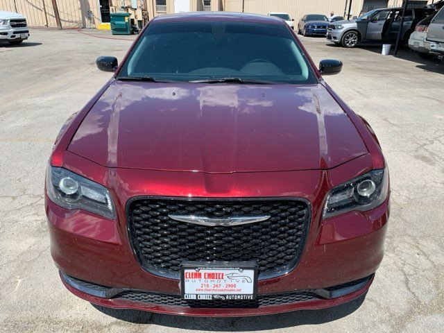 2019 Chrysler 300 Touring