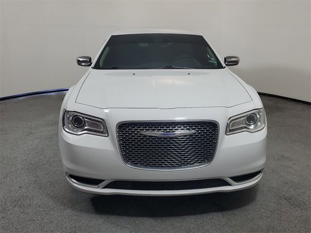 2019 Chrysler 300 Touring