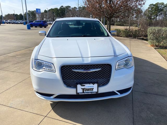 2019 Chrysler 300 Touring