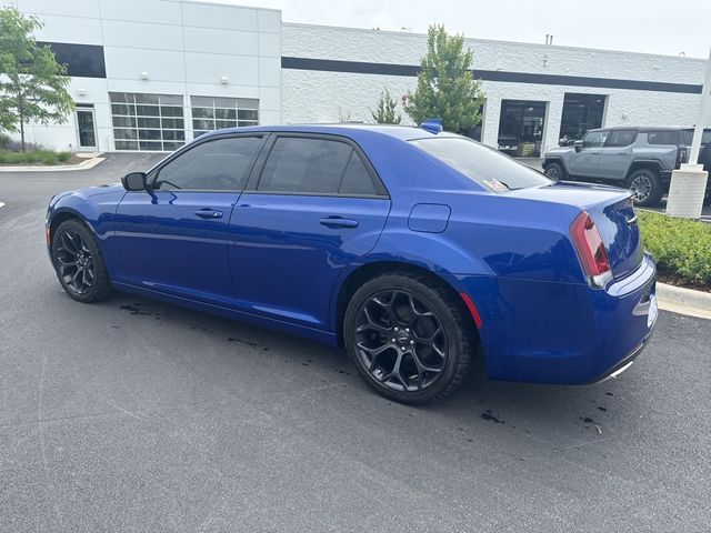 2019 Chrysler 300 Touring