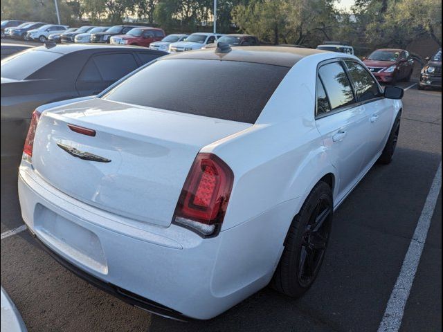 2019 Chrysler 300 Touring