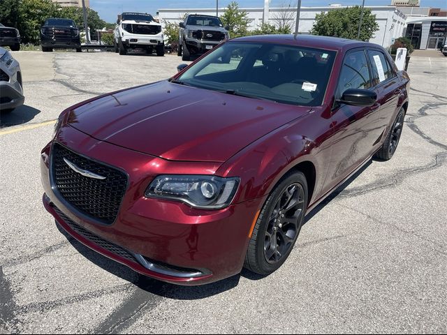 2019 Chrysler 300 Touring