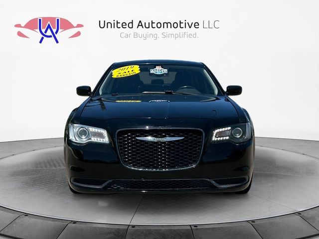 2019 Chrysler 300 Touring