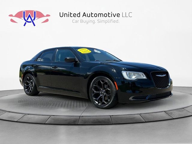 2019 Chrysler 300 Touring