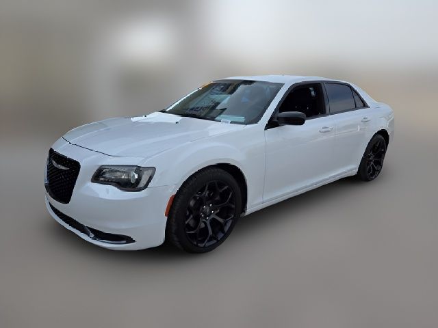 2019 Chrysler 300 Touring