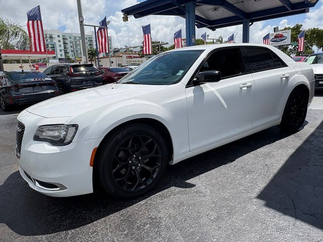 2019 Chrysler 300 Touring