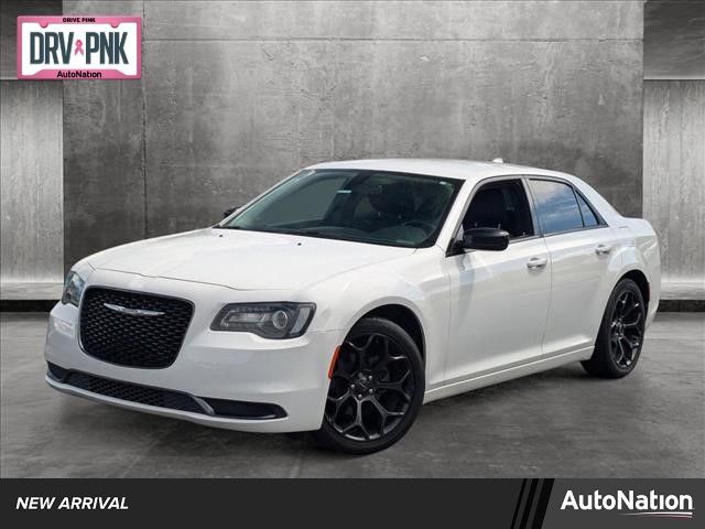 2019 Chrysler 300 Touring