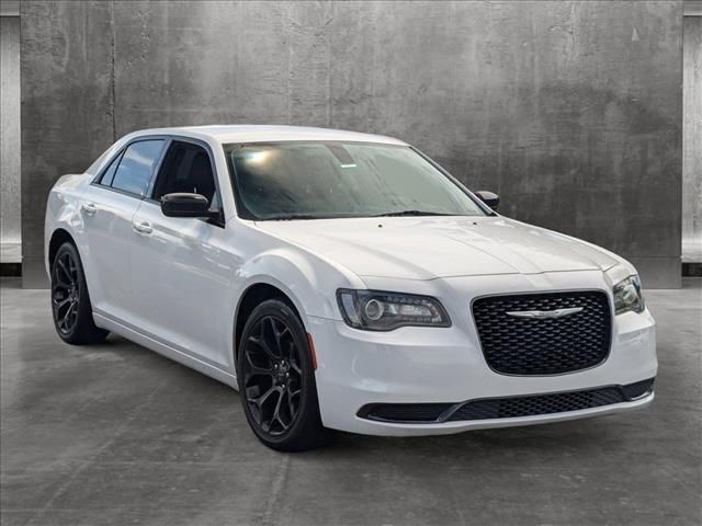 2019 Chrysler 300 Touring