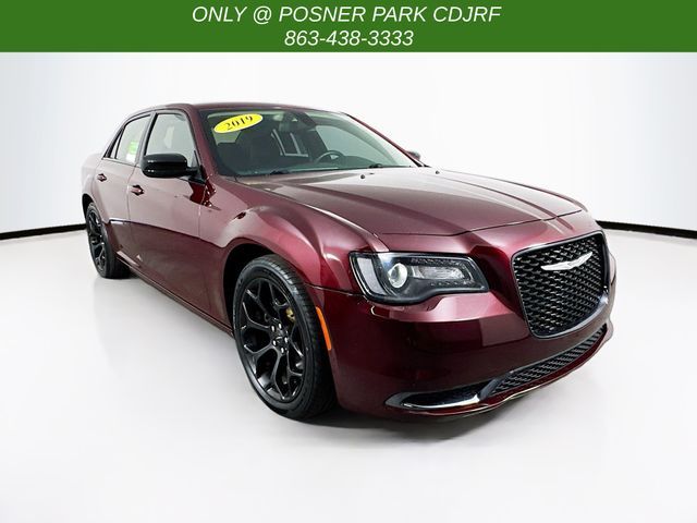 2019 Chrysler 300 Touring