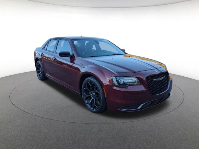 2019 Chrysler 300 Touring