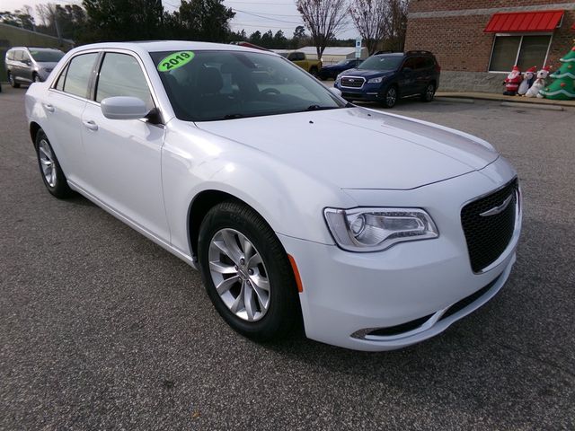2019 Chrysler 300 Touring