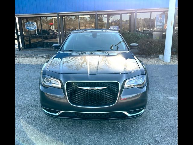 2019 Chrysler 300 Touring