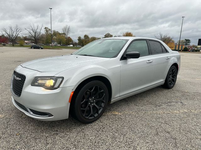 2019 Chrysler 300 Touring