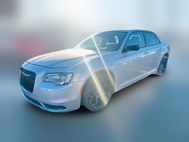 2019 Chrysler 300 Touring