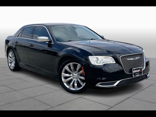 2019 Chrysler 300 Touring