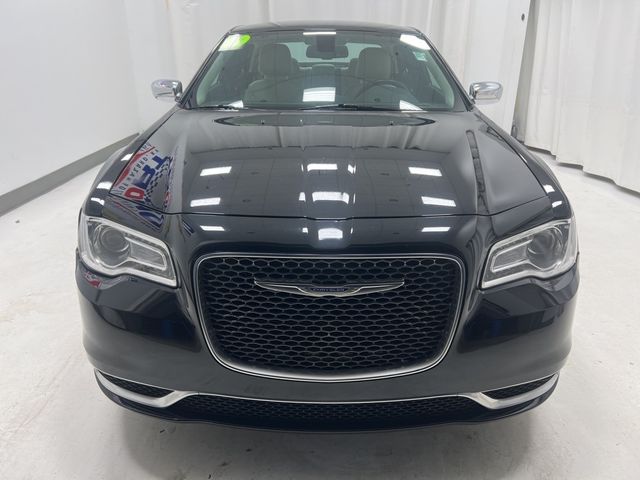 2019 Chrysler 300 Touring