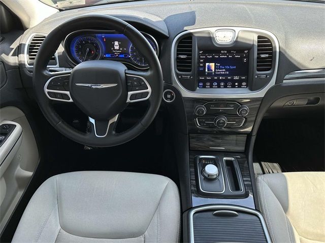 2019 Chrysler 300 Touring