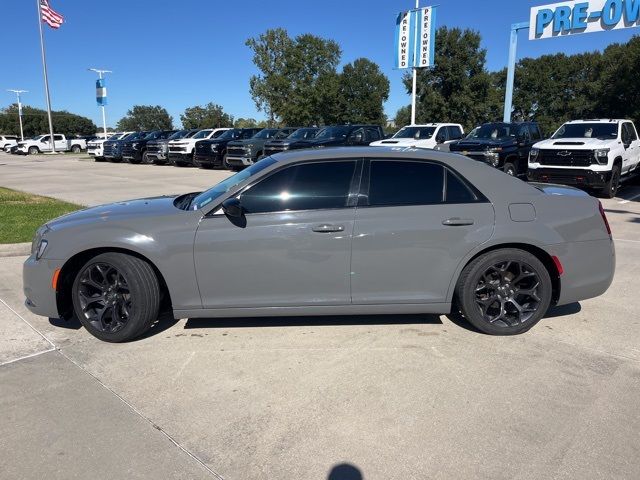 2019 Chrysler 300 Touring