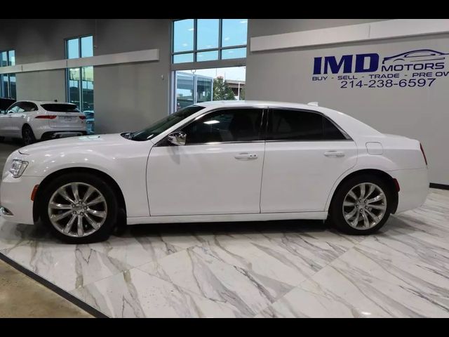 2019 Chrysler 300 Touring