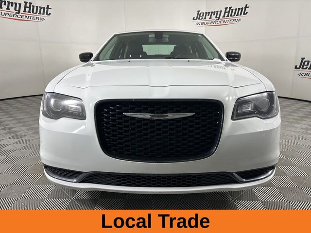 2019 Chrysler 300 Touring