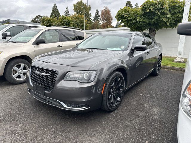 2019 Chrysler 300 Touring