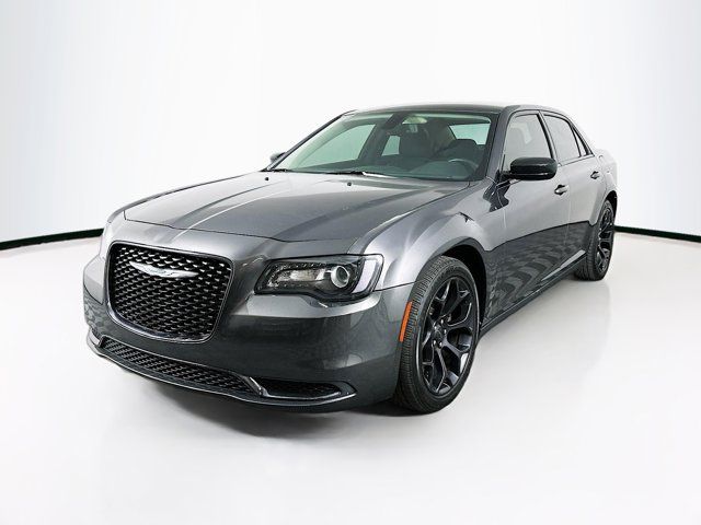 2019 Chrysler 300 Touring