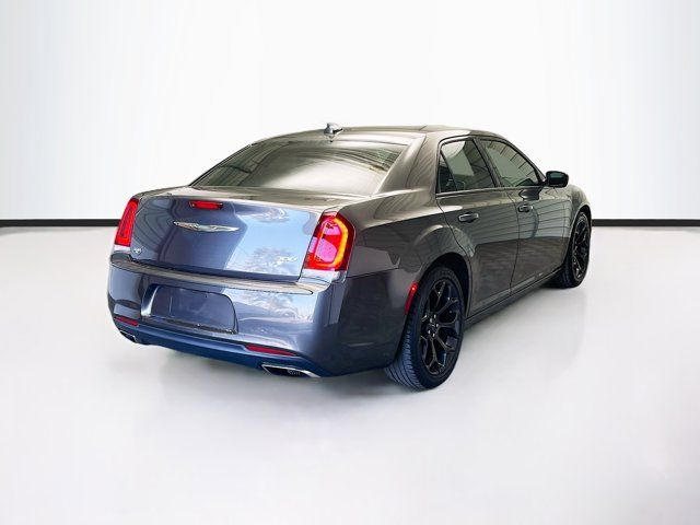 2019 Chrysler 300 Touring