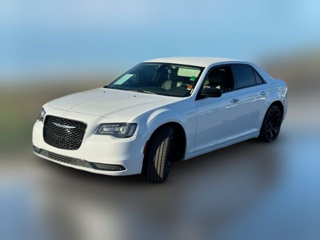 2019 Chrysler 300 Touring