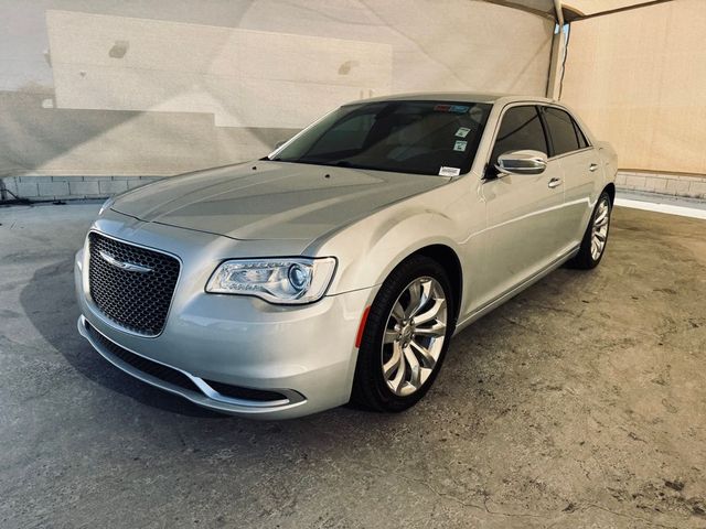 2019 Chrysler 300 Touring