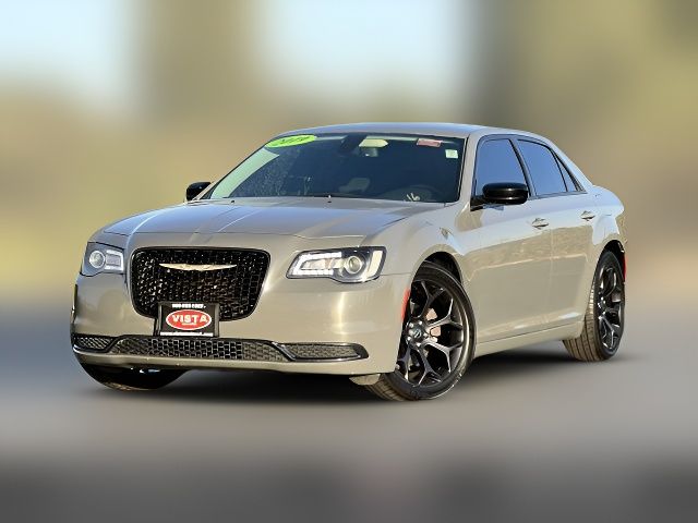 2019 Chrysler 300 Touring