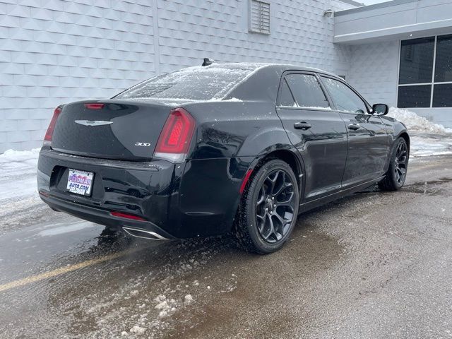 2019 Chrysler 300 Touring