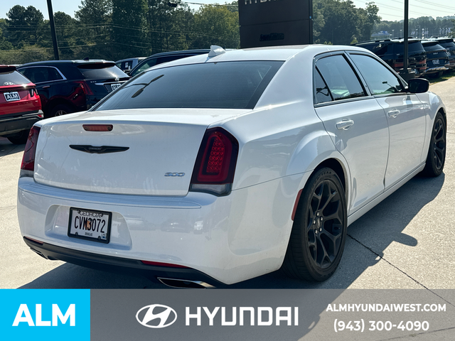 2019 Chrysler 300 Touring