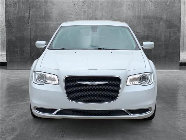 2019 Chrysler 300 Touring