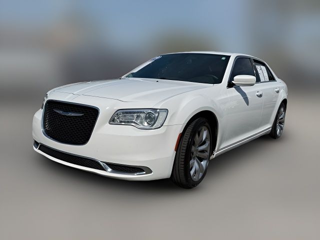 2019 Chrysler 300 Touring