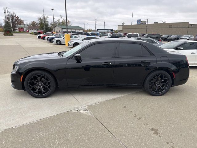 2019 Chrysler 300 Touring