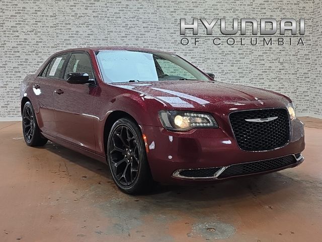 2019 Chrysler 300 Touring